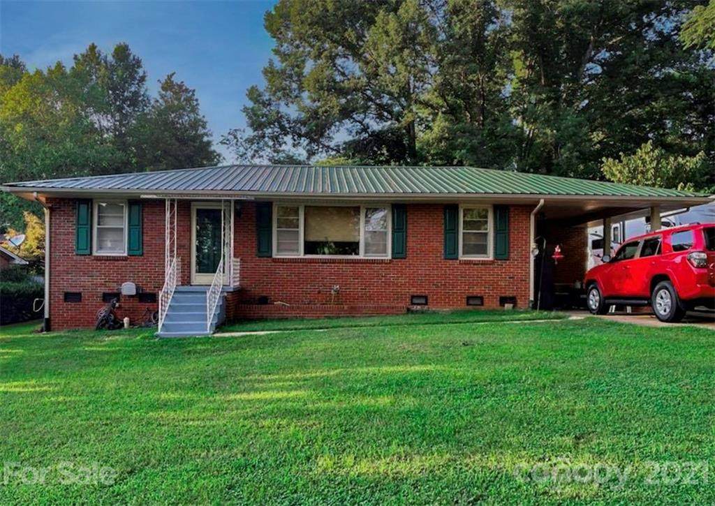 802 15th Street - Photo 1