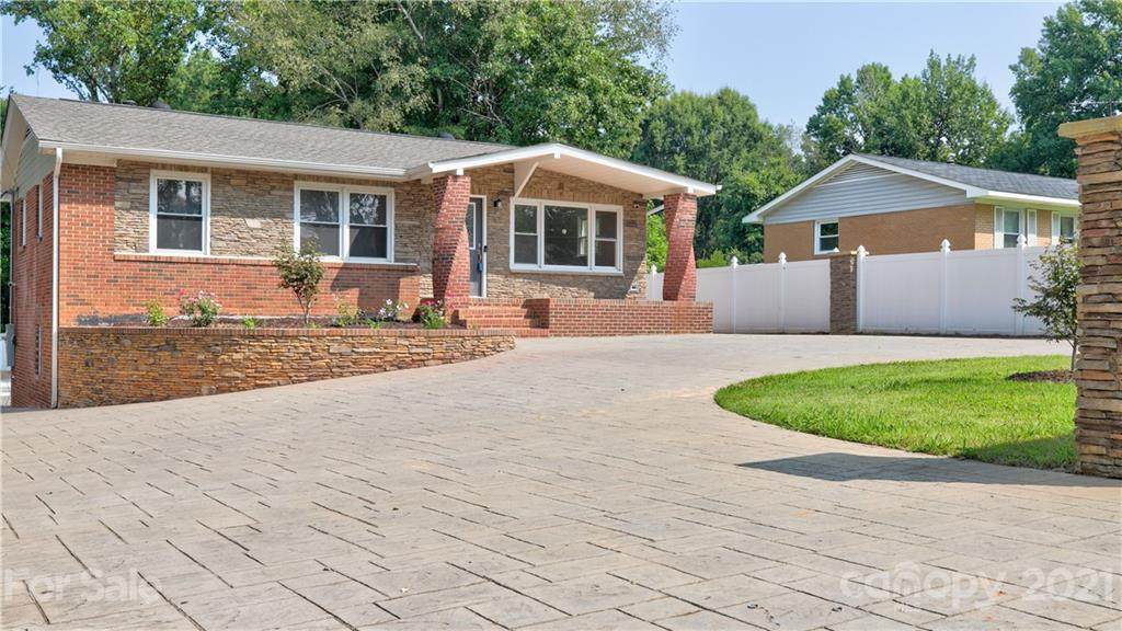 4337 Tipperary Place - Photo 1