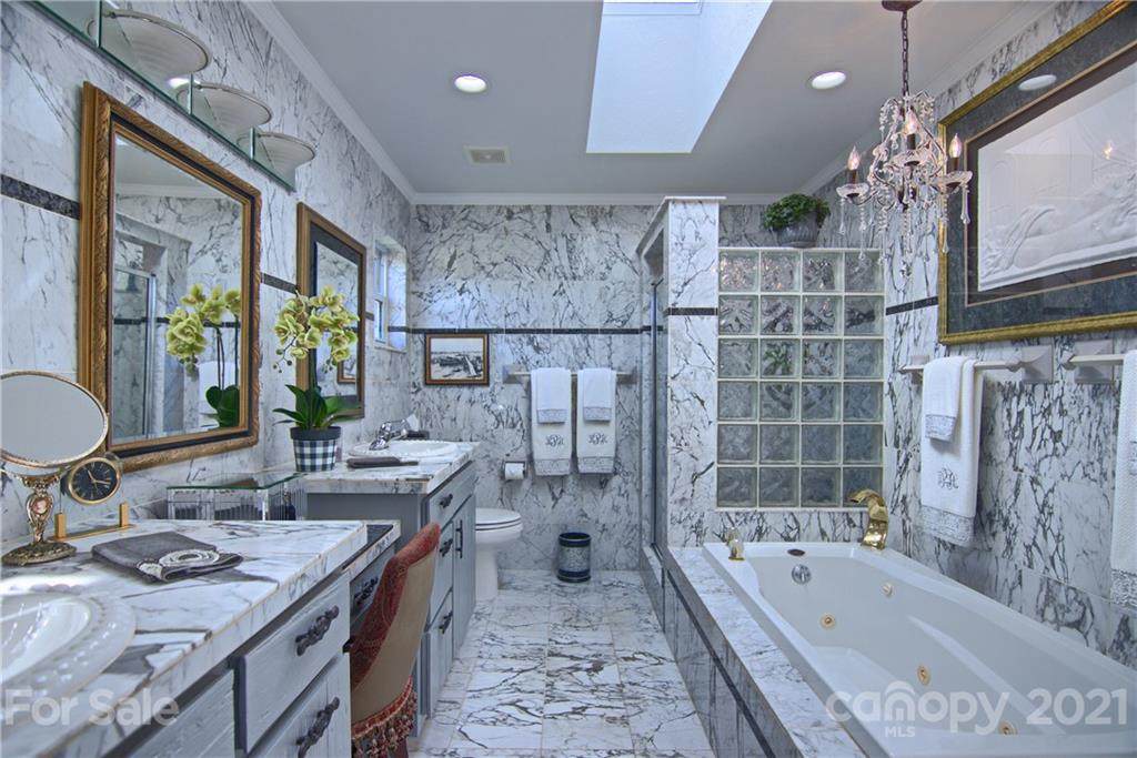 2122 Woodridge Drive - Photo 1