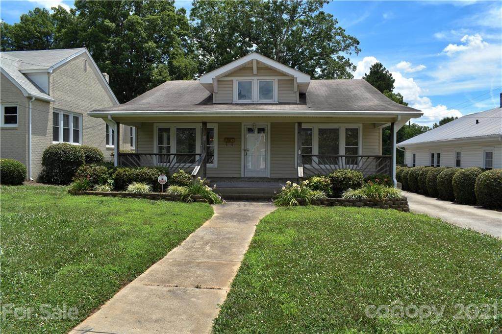 1007 Sunset Avenue - Photo 1