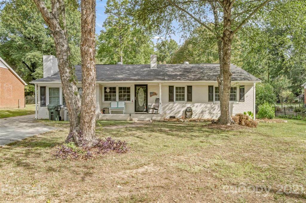1920 Old West Lane - Photo 1