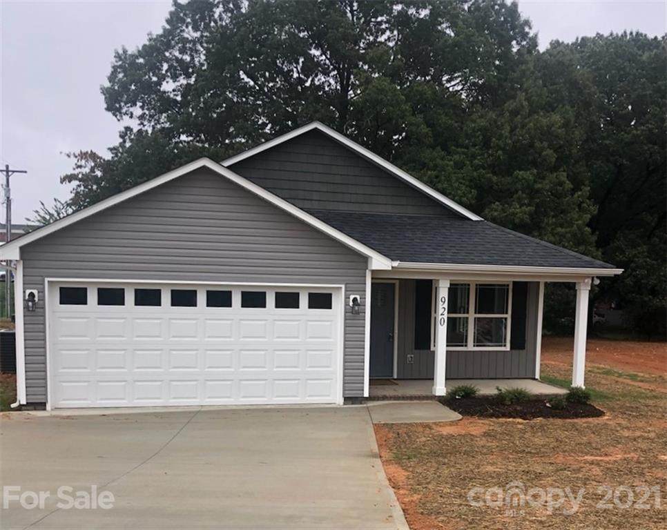 920 Floyd Street - Photo 1