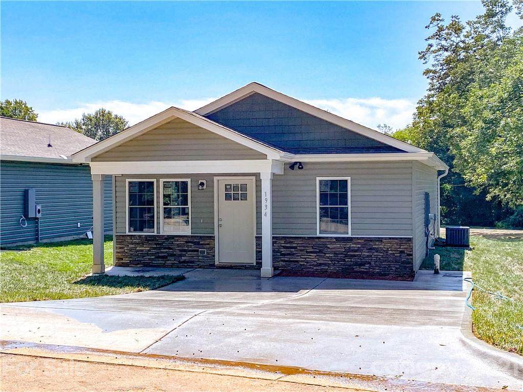 1934 11th Street - Photo 1