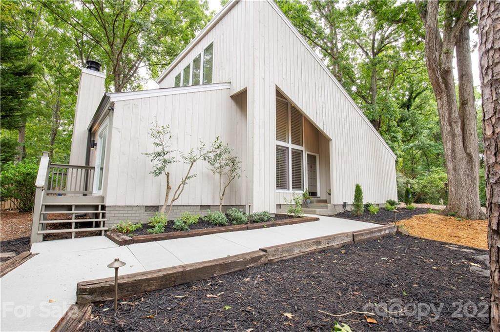 2 Hickory Nut Lane - Photo 1