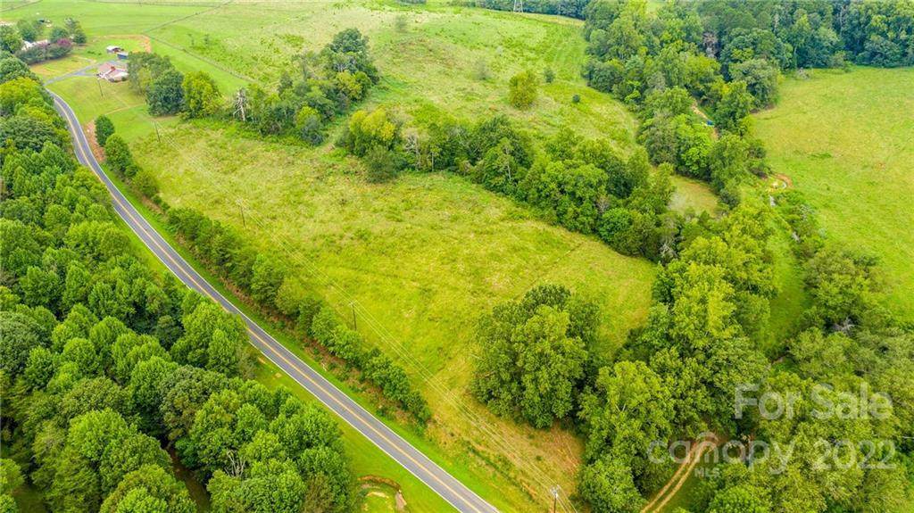 2692 Community Road - Photo 1
