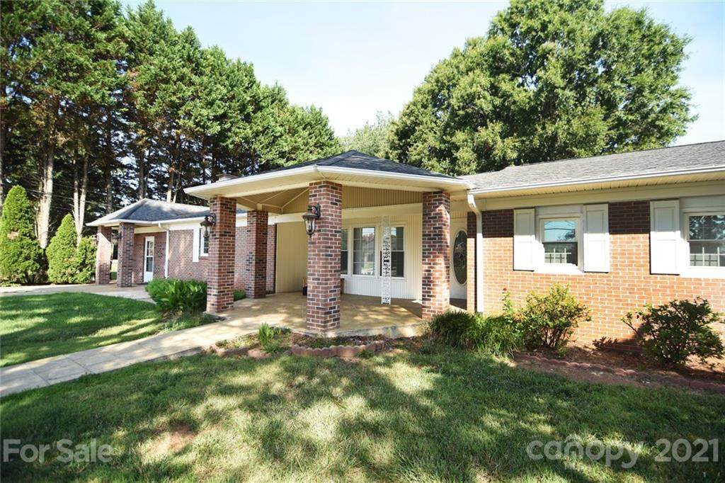 4109 Springs Road - Photo 1