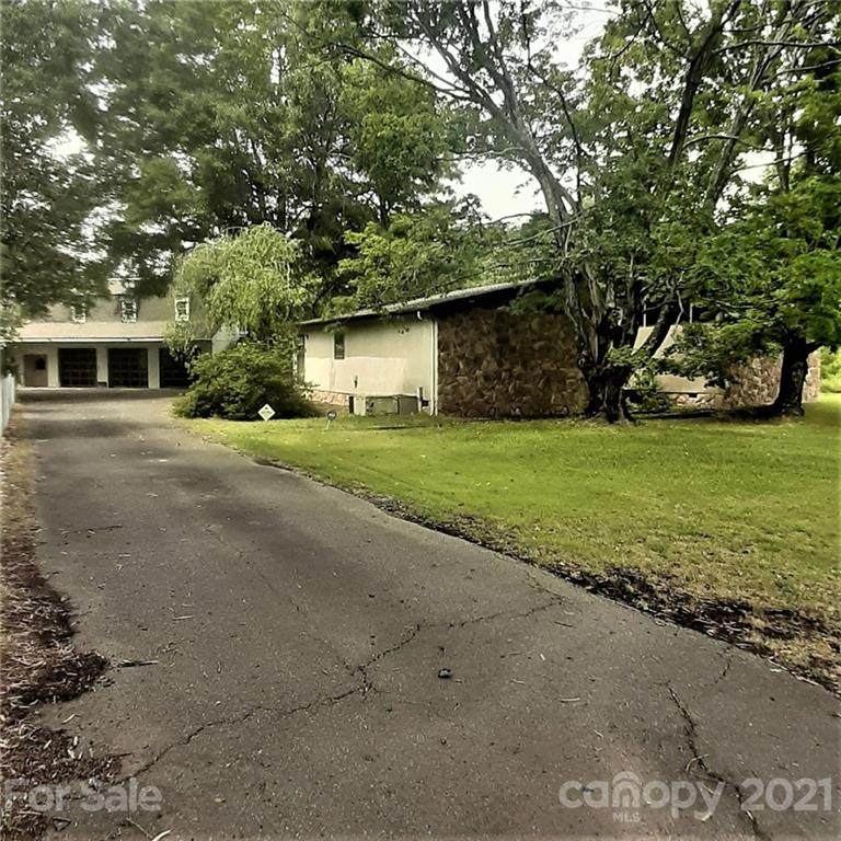 2489 Secrest Shortcut Road - Photo 1