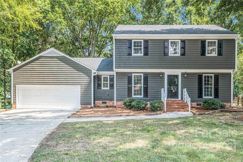 1903 Lynbridge Drive - Photo 1