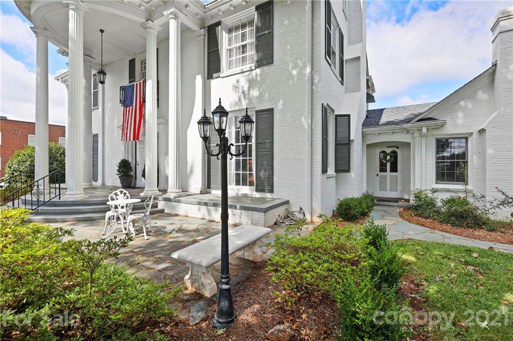 420 Main Avenue - Photo 1