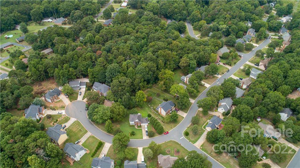 2699 Bathgate Lane - Photo 1