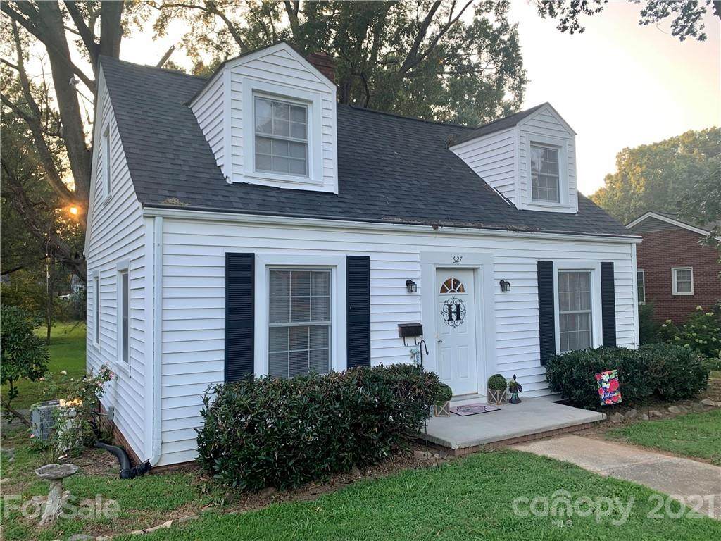 627 6th Street - Photo 1