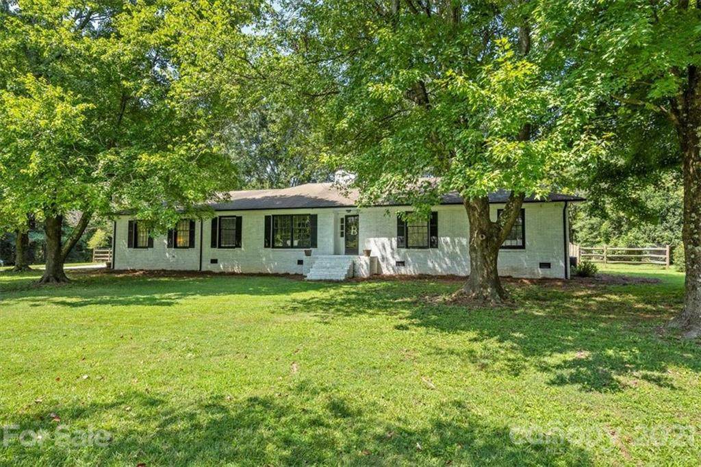 3001 Matthews Mint Hill Road - Photo 1