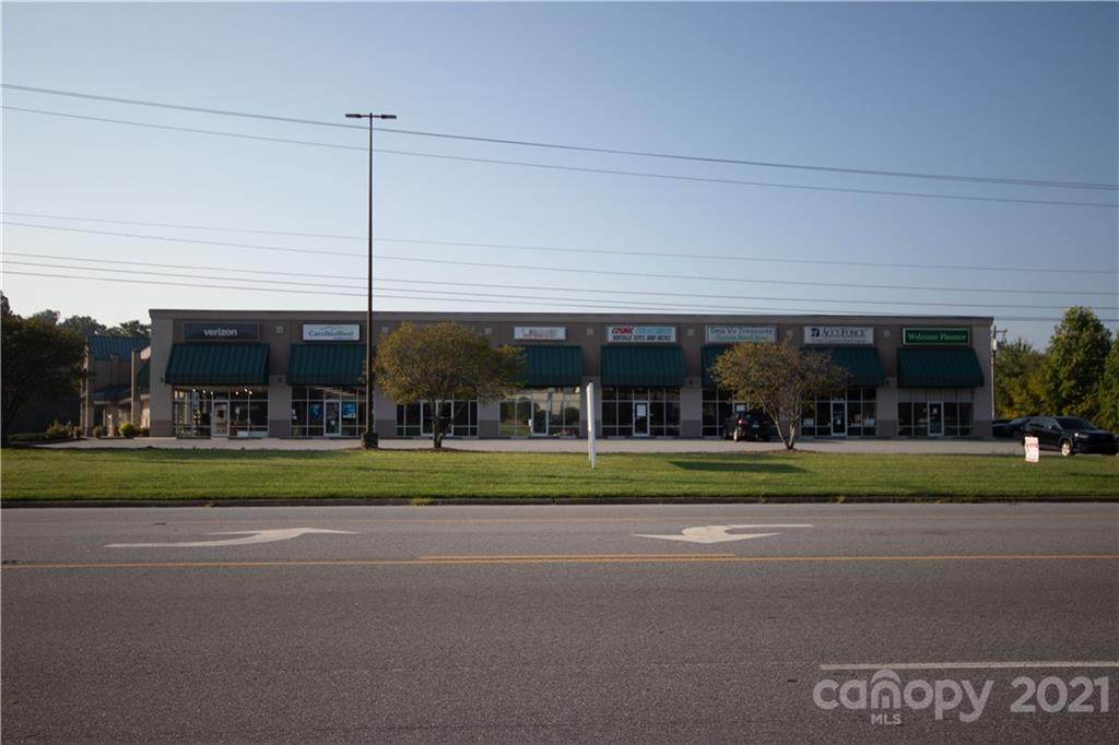 2025 Morganton Boulevard - Photo 1