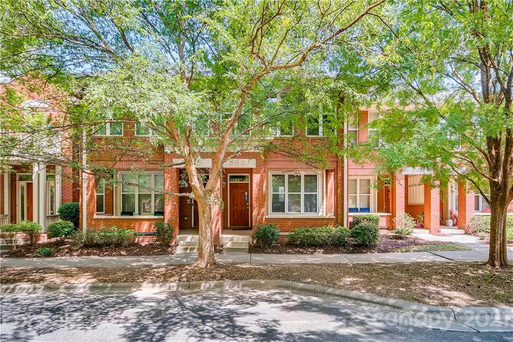 559 9th Street - Photo 1