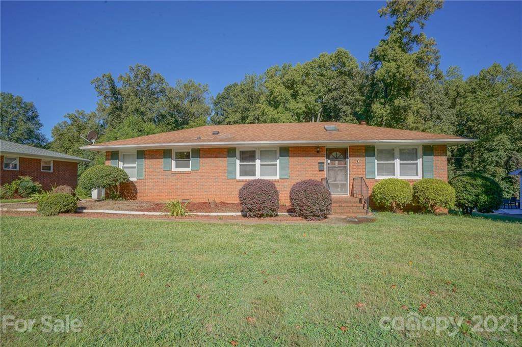 3918 Allwood Drive - Photo 1