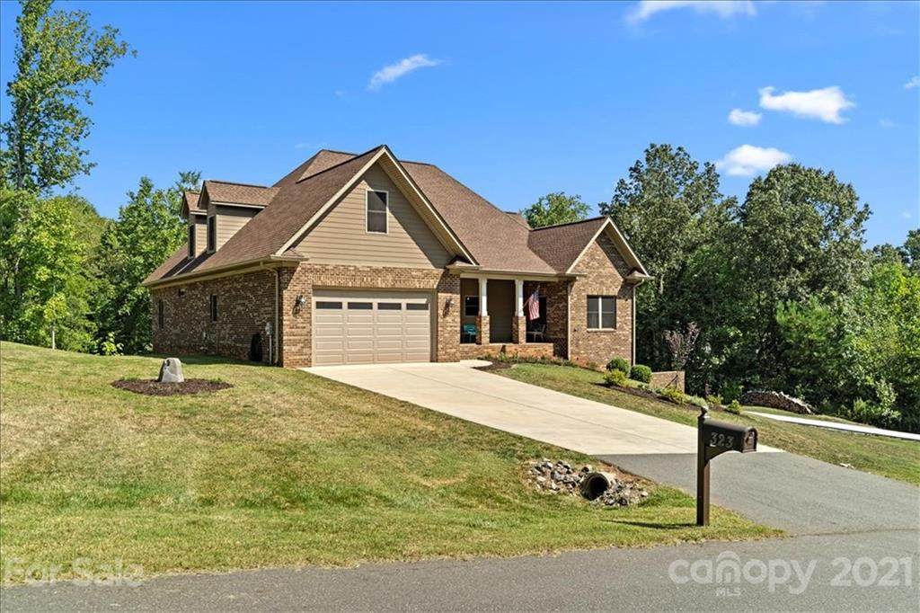 323 Woodland Glen Road - Photo 1