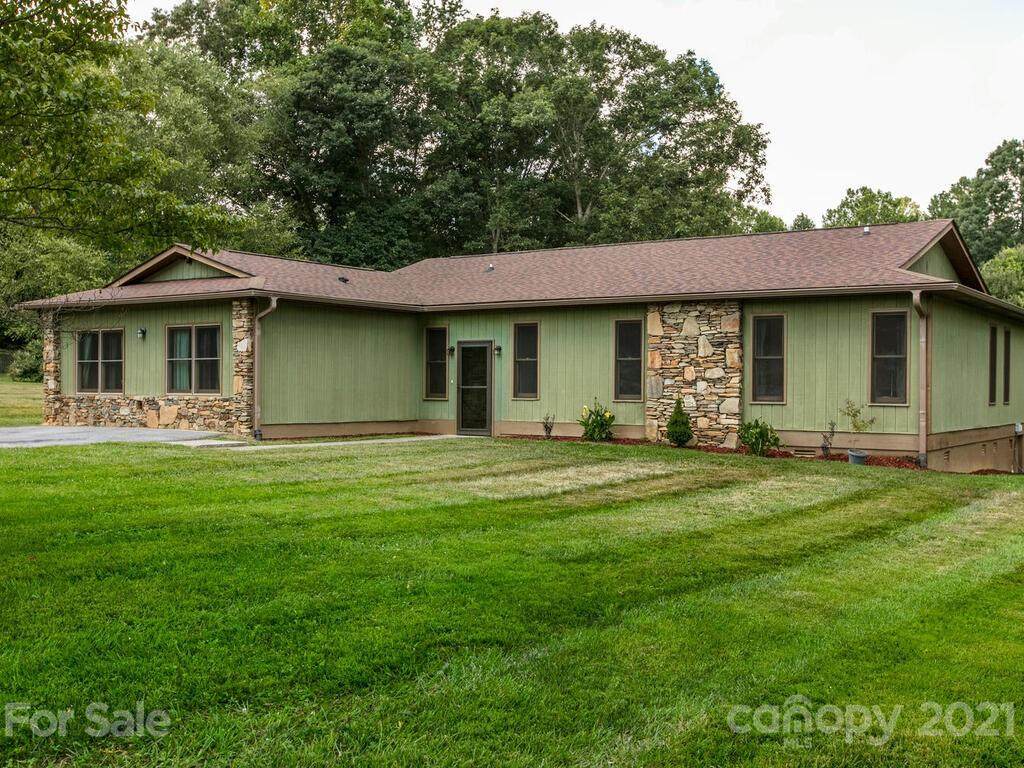 305 Melissa Way - Photo 1