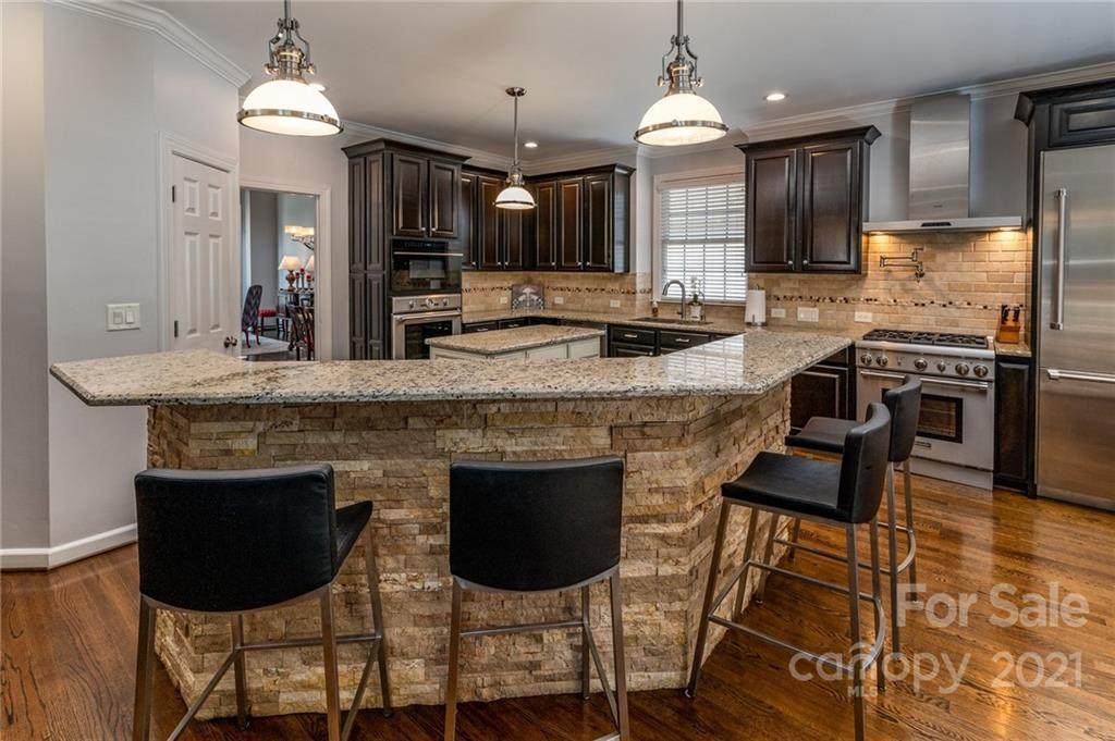 10135 Devonshire Drive - Photo 1