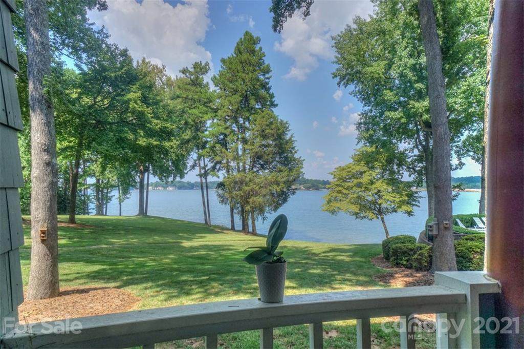 310 Northwest Drive - Photo 1