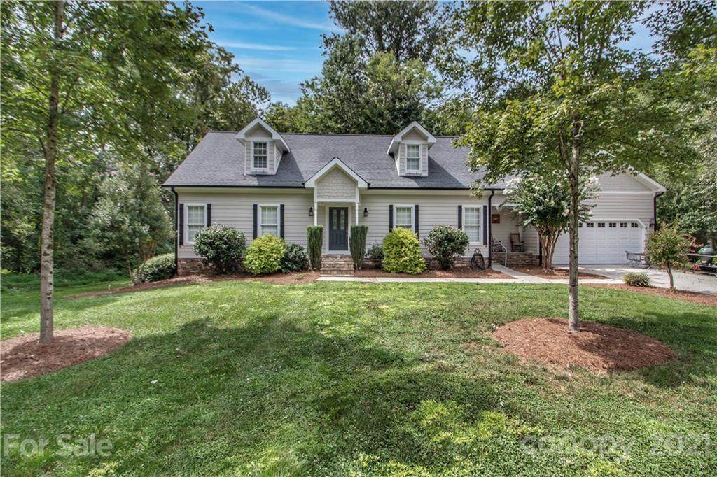 724 Saint Cloud Drive - Photo 1