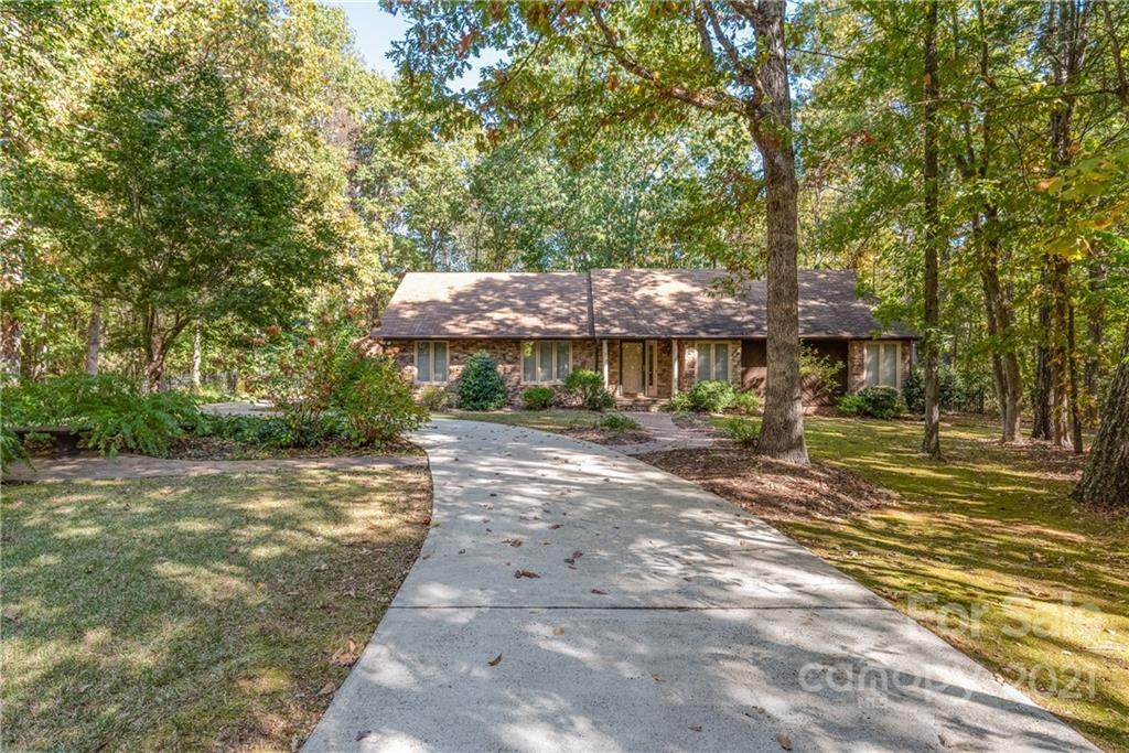 215 Hugh Crocker Road - Photo 1