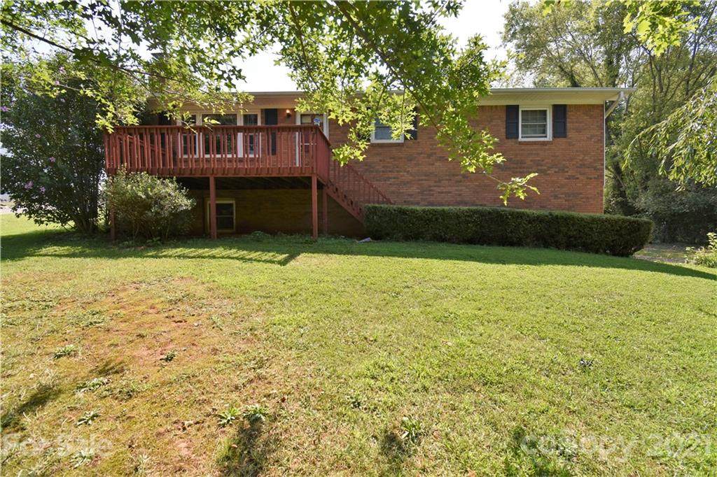 7 Mountain Drive - Photo 1