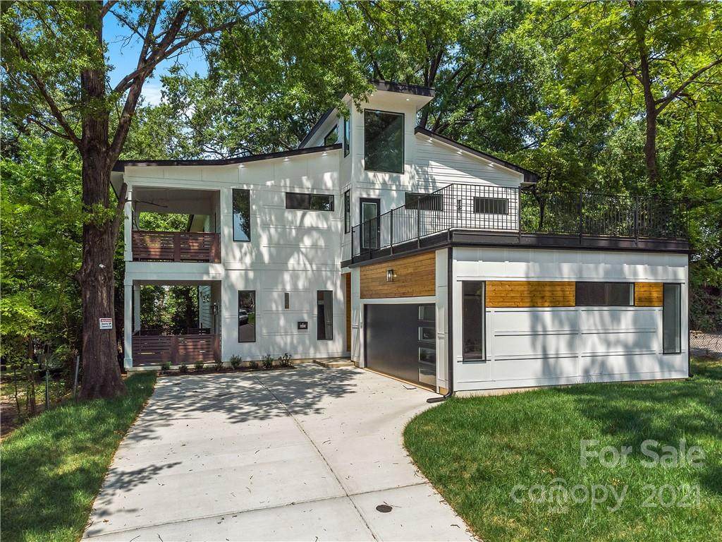 643 Jackson Avenue - Photo 1