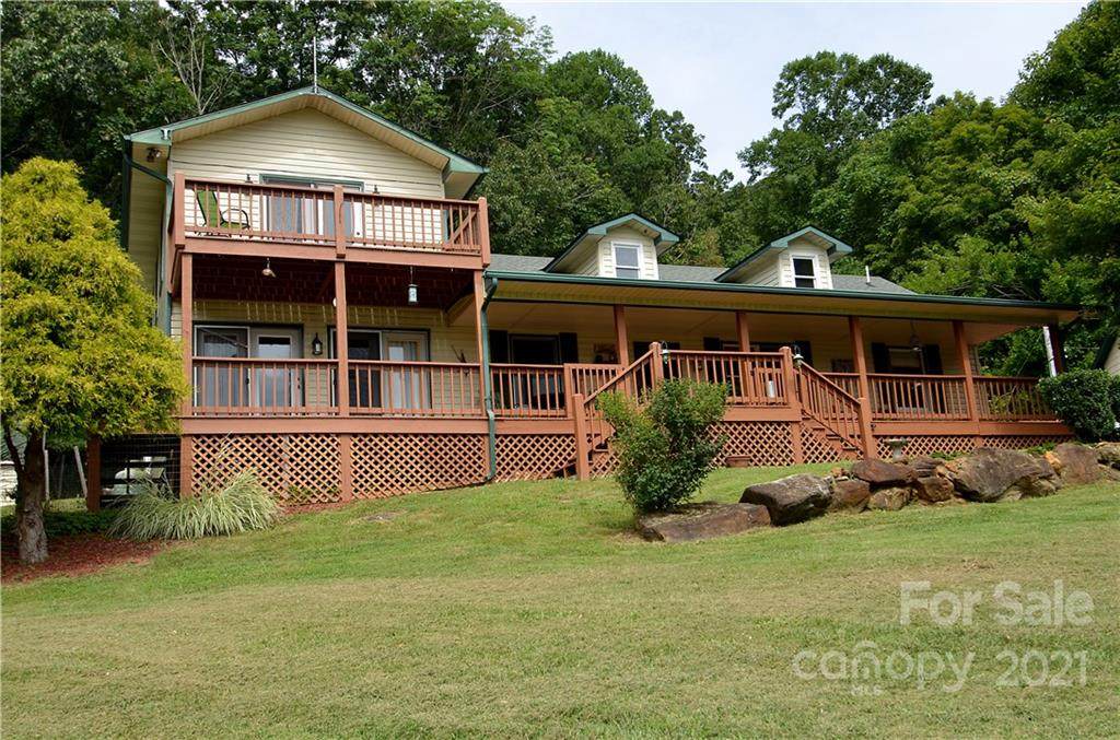263 Pilgrims Lane - Photo 1