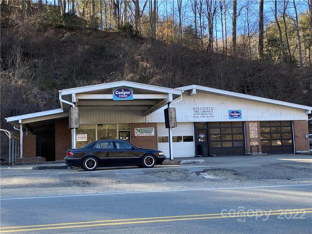 815 Oak Avenue - Photo 1