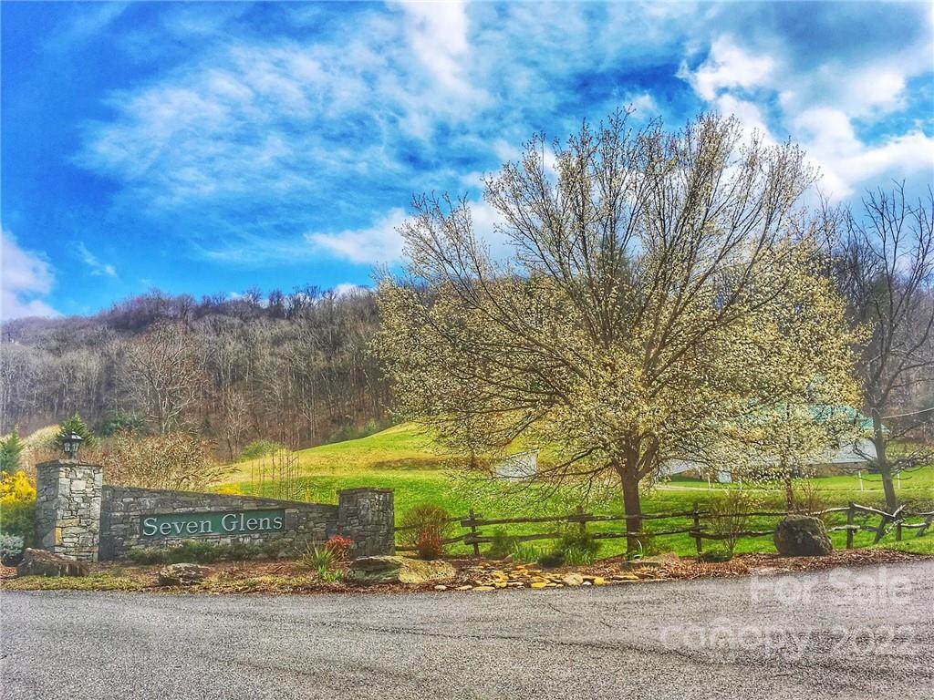 376 Glen Valley Drive - Photo 1