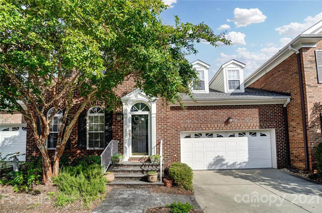 9363 Bonnie Briar Circle - Photo 1