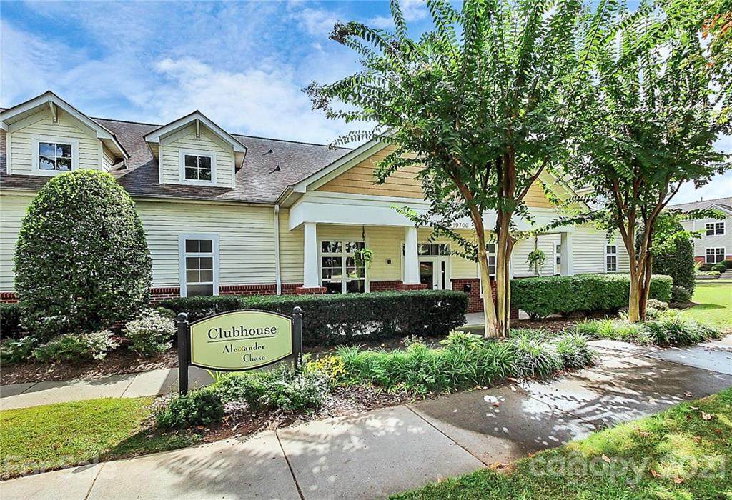 19747 Deer Valley Drive - Photo 1