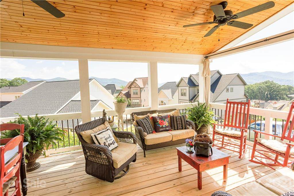 52 Tudor Way - Photo 1