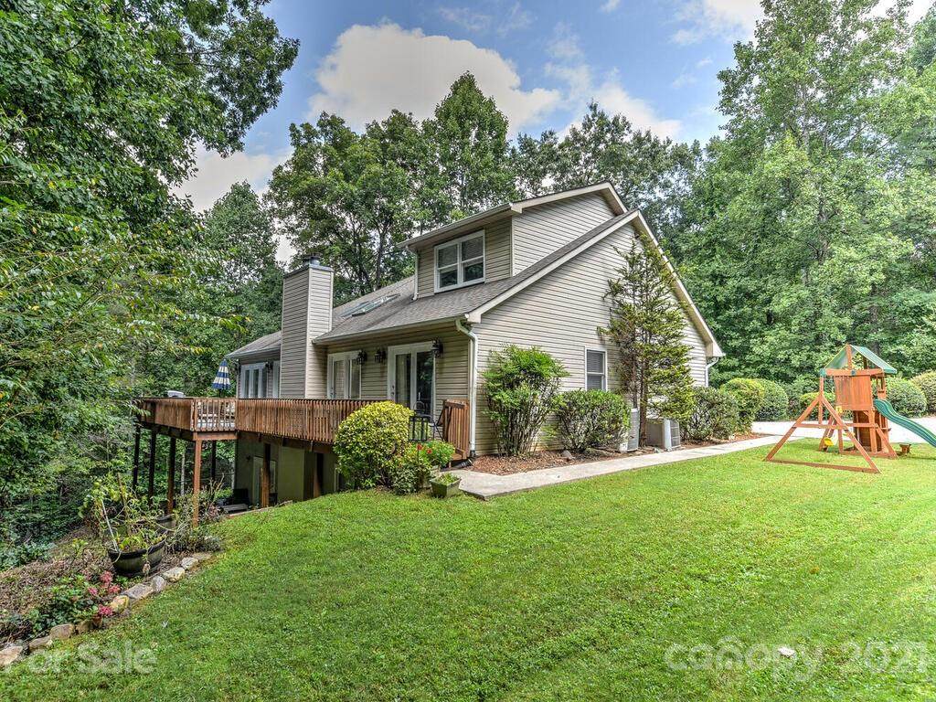 18 North Hills Drive - Photo 1