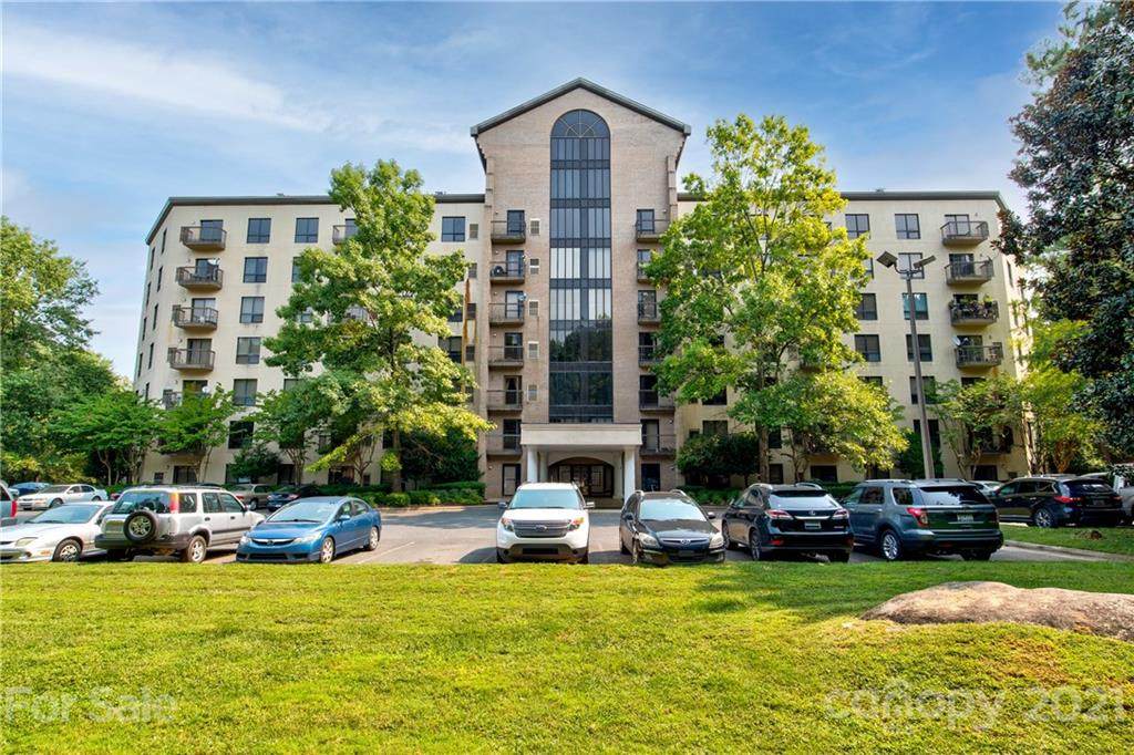 211 Heritage Boulevard - Photo 1