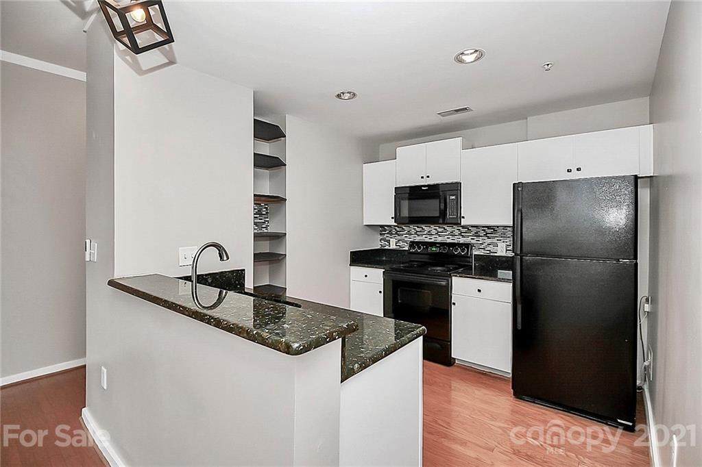 715 Church Street - Photo 1