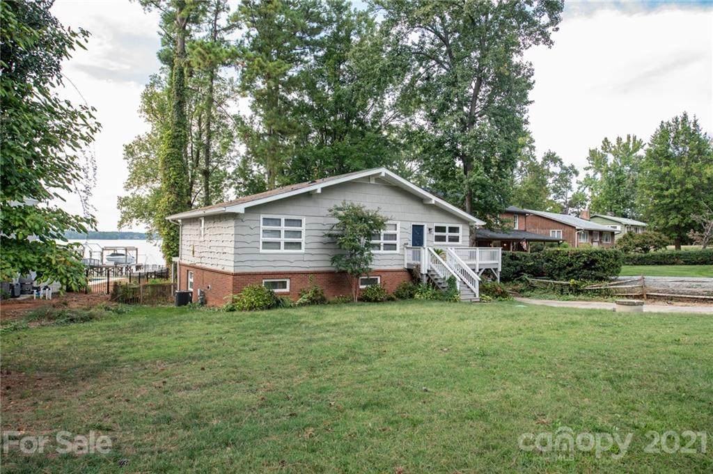 21101 Island Forest Drive - Photo 1