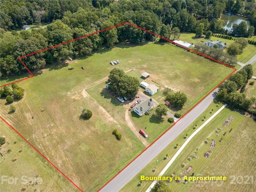 15500 Ewart Road - Photo 1
