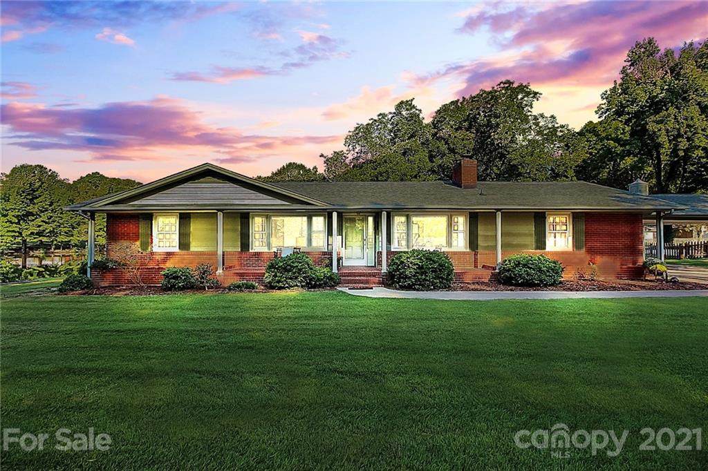 5423 Elizabeth Road - Photo 1