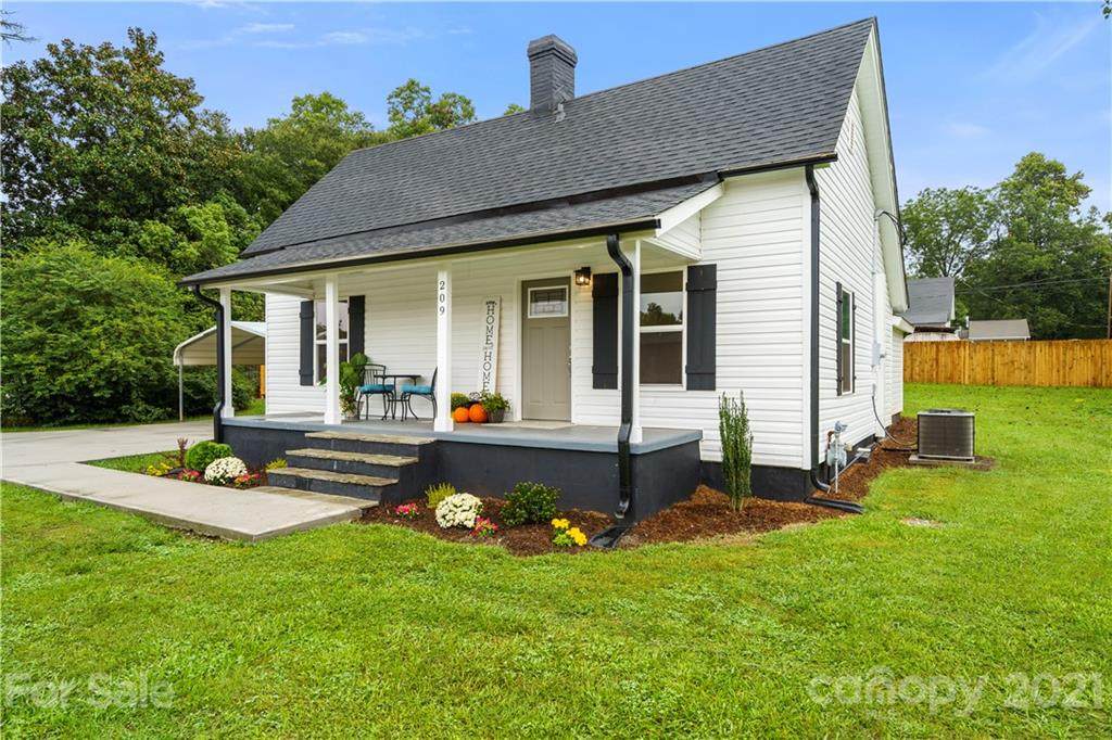 209 Hagood Street - Photo 1