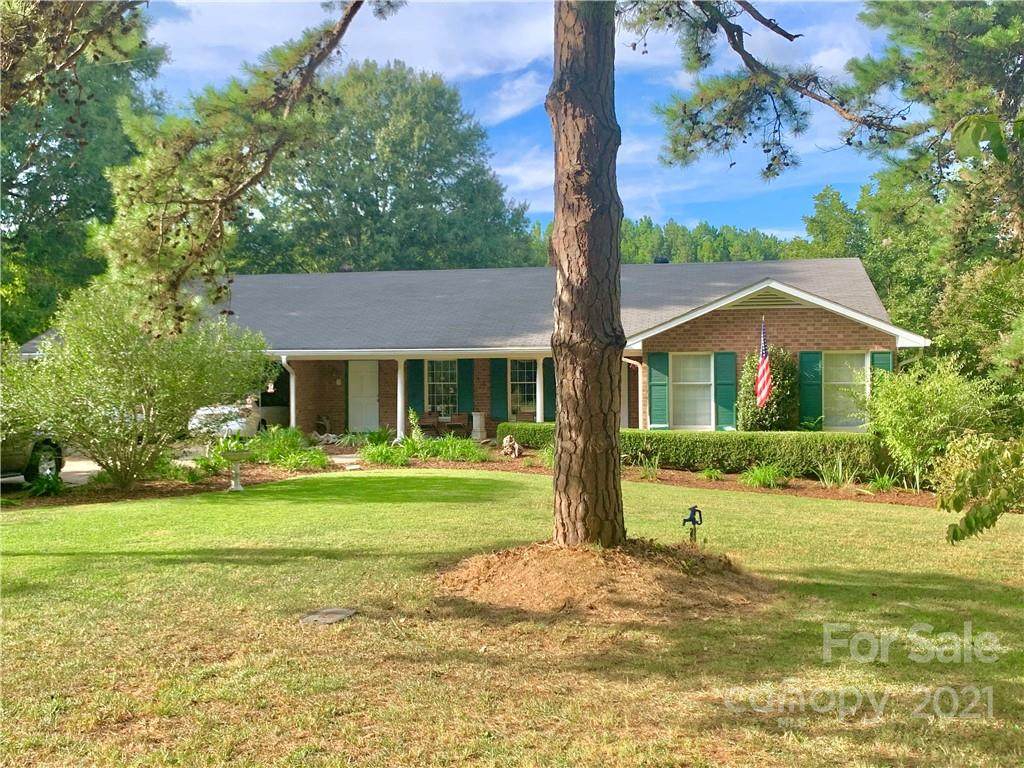 8519 Circle Drive - Photo 1