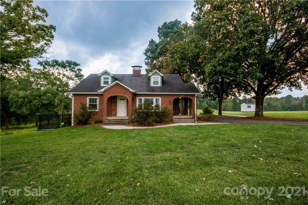 107 Clio Lane - Photo 1
