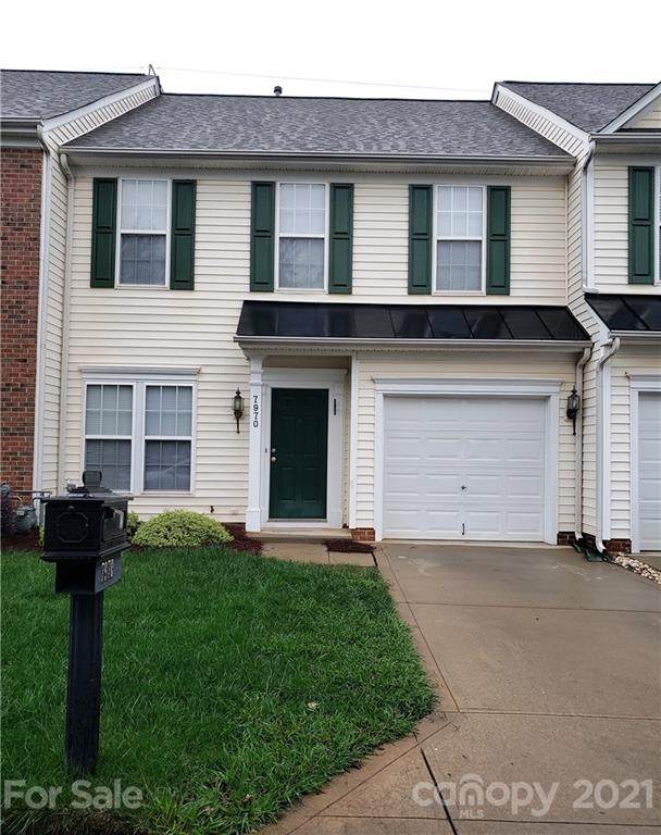 7970 Mariners Pointe Circle - Photo 1