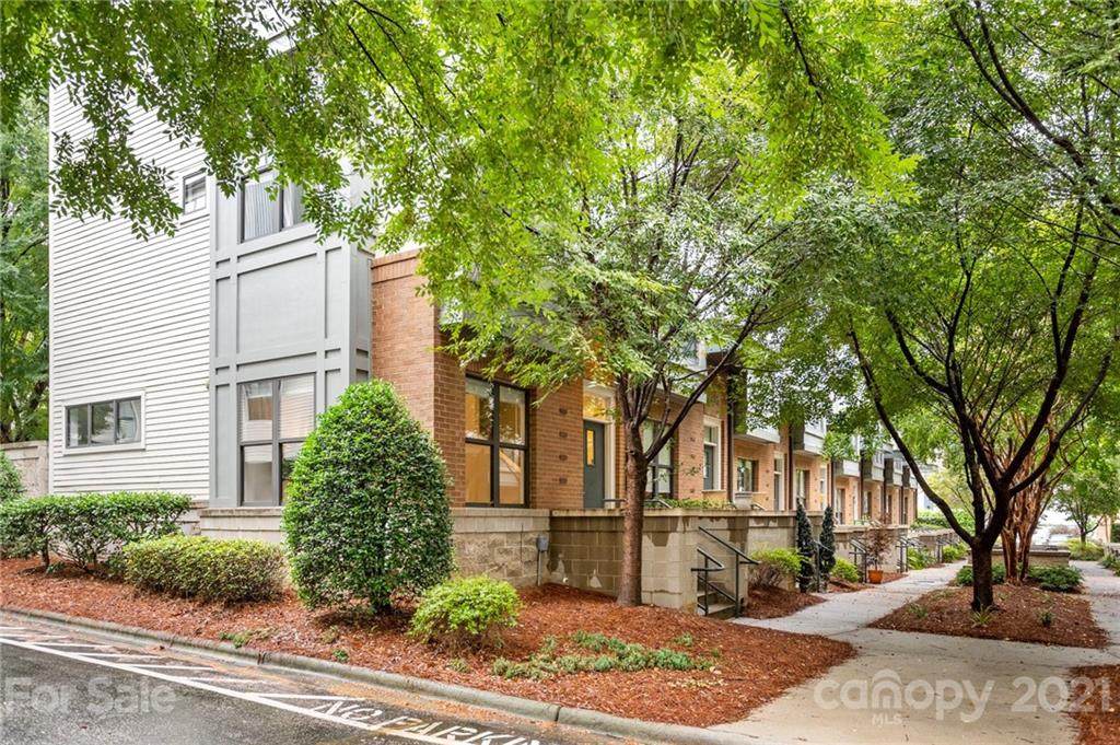 451 M Street - Photo 1