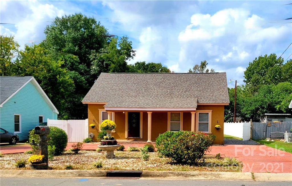 416 Leland Street - Photo 1