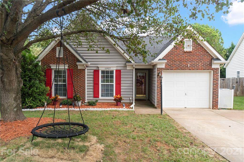 11927 Brownestone View Drive - Photo 1