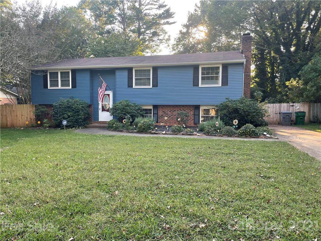 9812 Red Rock Road - Photo 1