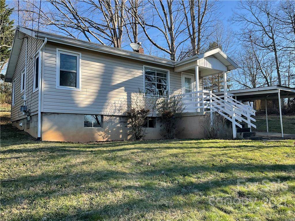7 Lawndale Avenue - Photo 1