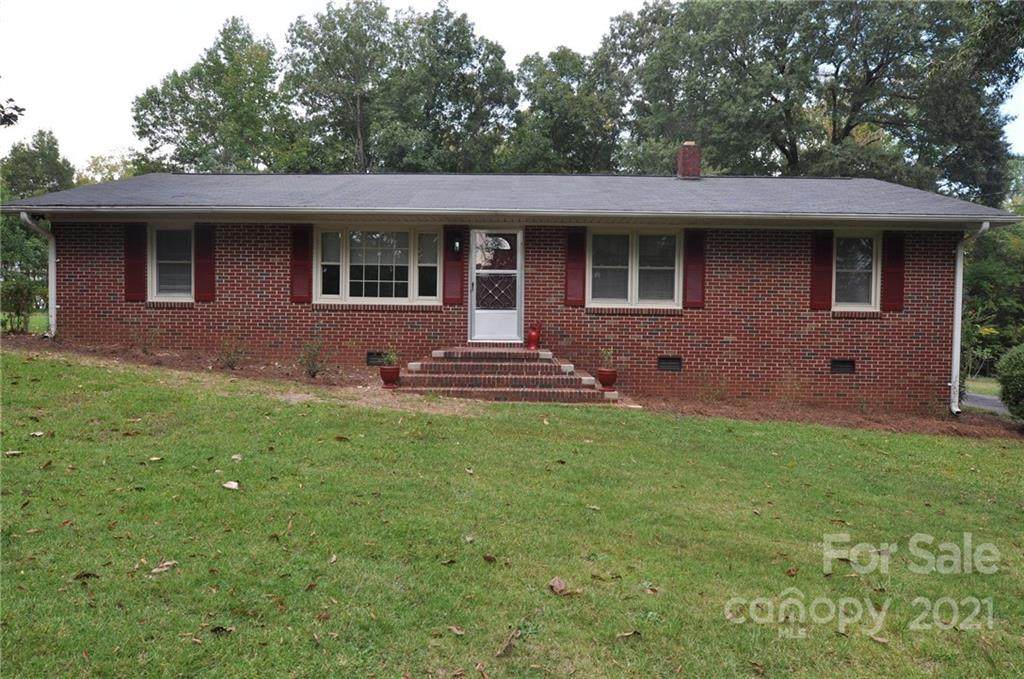 1009 Davis Drive - Photo 1