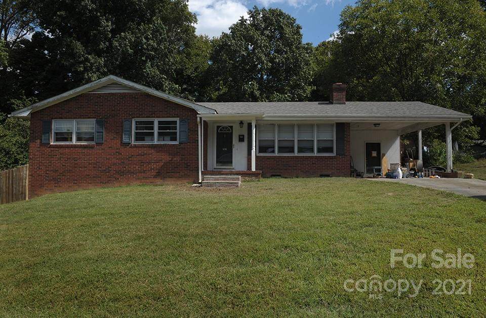 606 2nd Street - Photo 1